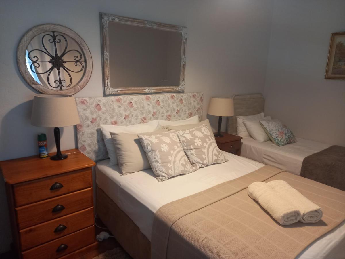 Carmel Villa B&B Or Self-Catering Calvinia Dış mekan fotoğraf