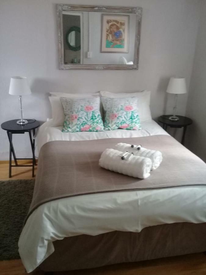Carmel Villa B&B Or Self-Catering Calvinia Dış mekan fotoğraf